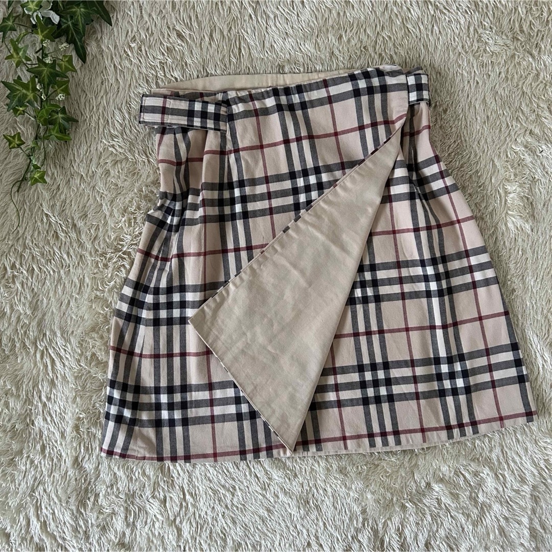 ✨美品✨バーバリー 巻きスカート ノバチェック イタリア製 ✨美品✨バーバリー 巻きスカート ノバチェック イタリア製