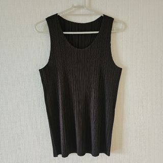PLEATS PLEASE ISSEY MIYAKE(タンクトップ)のフリマアイテム一覧 PLEATS PLEASE ISSEY MIYAKE(タンクトップ)のフリマアイテム一覧
