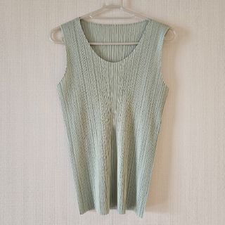 PLEATS PLEASE ISSEY MIYAKE(タンクトップ)のフリマアイテム一覧 PLEATS PLEASE ISSEY MIYAKE(タンクトップ)のフリマアイテム一覧
