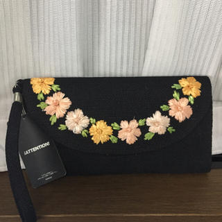 マウジー(moussy)の【タグ付き 新品未使用】moussy クラッチバッグ(クラッチバッグ)