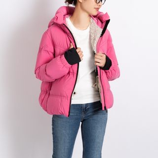 MONCLER(ダウンジャケット ・ ピンク/桃色系)のフリマアイテム一覧 MONCLER(ダウンジャケット ・ ピンク/桃色系)のフリマアイテム一覧