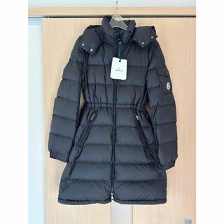 MONCLER(ダウンジャケット)のフリマアイテム一覧 MONCLER(ダウンジャケット)のフリマアイテム一覧