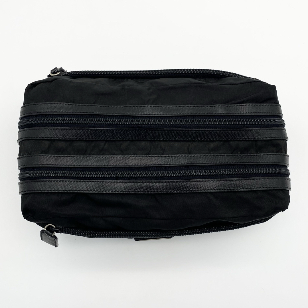 PRADA クラッチバッグ 三角ロゴ テスート ナイロン レザー PRADA クラッチバッグ 三角ロゴ テスート ナイロン レザー