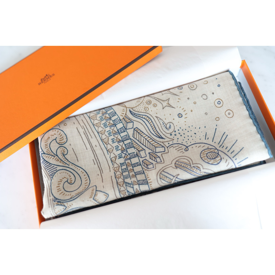 HERMES - 25春夏 エルメス カレH 100《プリーズ・ホールド・ザ HERMES - 25春夏 エルメス カレH 100《プリーズ・ホールド・ザ