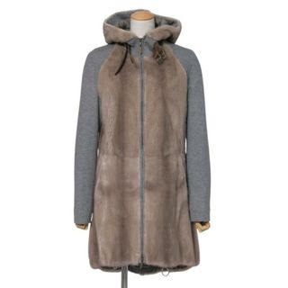 BRUNELLO CUCINELLI(毛皮/ファーコート)のフリマアイテム一覧 BRUNELLO CUCINELLI(毛皮/ファーコート)のフリマアイテム一覧