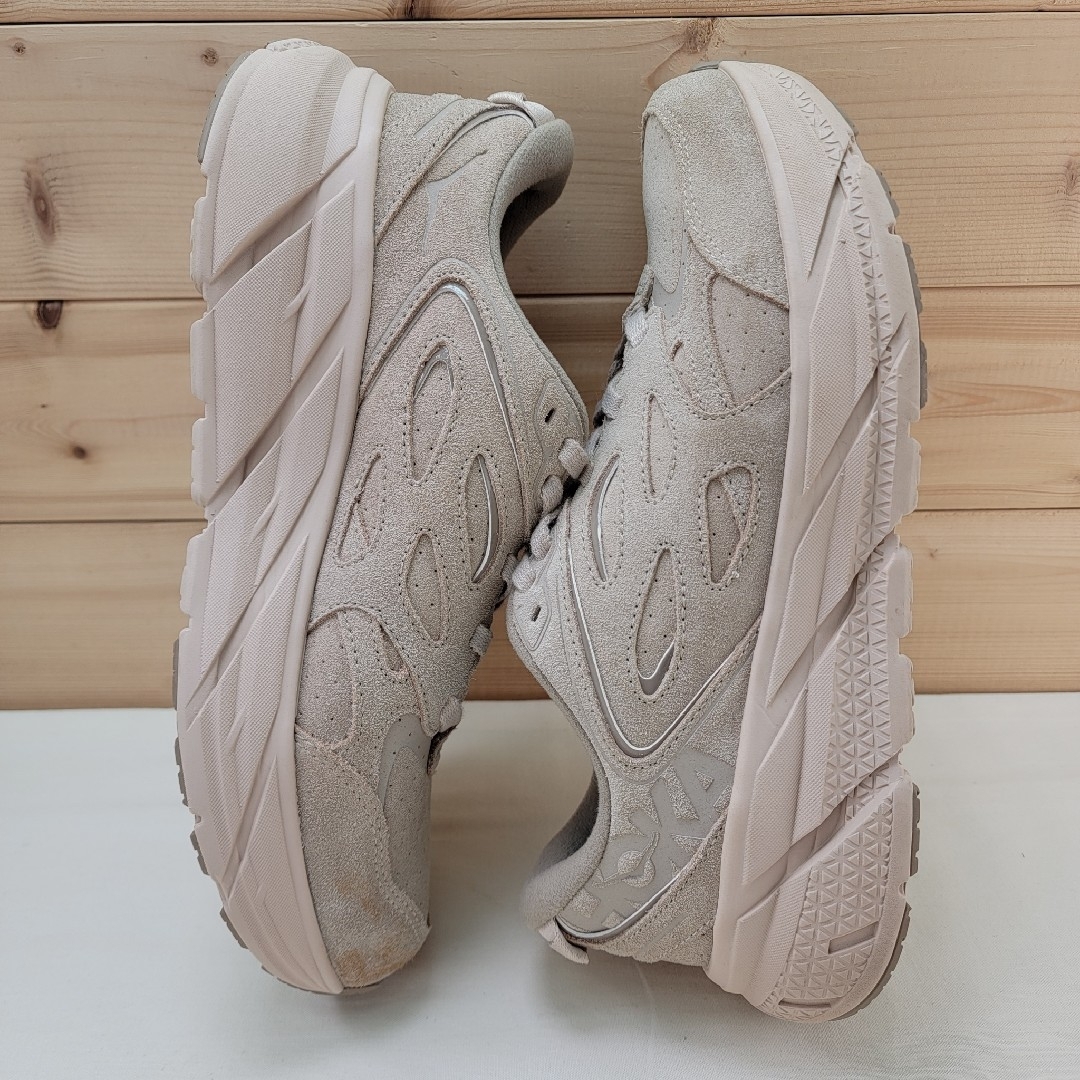 HOKA ONE ONE - ホカ オネオネ クリフトン L スエード ベージュ HOKA ONE ONE - ホカ オネオネ クリフトン L スエード ベージュ
