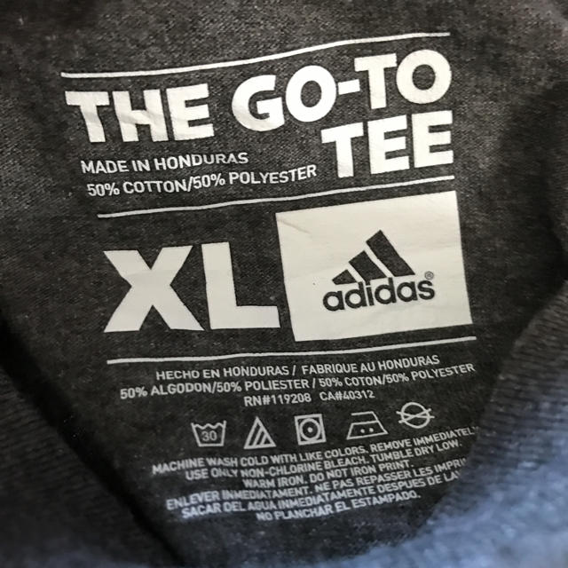 adidas(アディダス)のUSA古着 アディダス BIGTシャツ（XL） メンズのトップス(Tシャツ/カットソー(半袖/袖なし))の商品写真