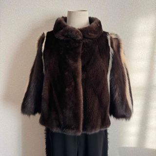 FENDI(毛皮/ファーコート)のフリマアイテム一覧 FENDI(毛皮/ファーコート)のフリマアイテム一覧