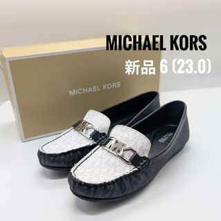 MICHAEL KORS(ローファー/革靴)のフリマアイテム一覧 MICHAEL KORS(ローファー/革靴)のフリマアイテム一覧