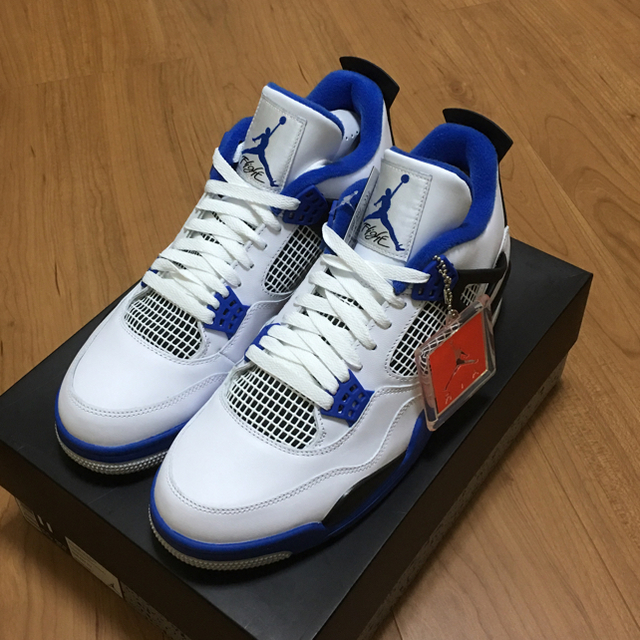 NIKE(ナイキ)の☆28cm☆NIKE AIR JORDAN 4 RETRO モータースポーツ メンズの靴/シューズ(スニーカー)の商品写真