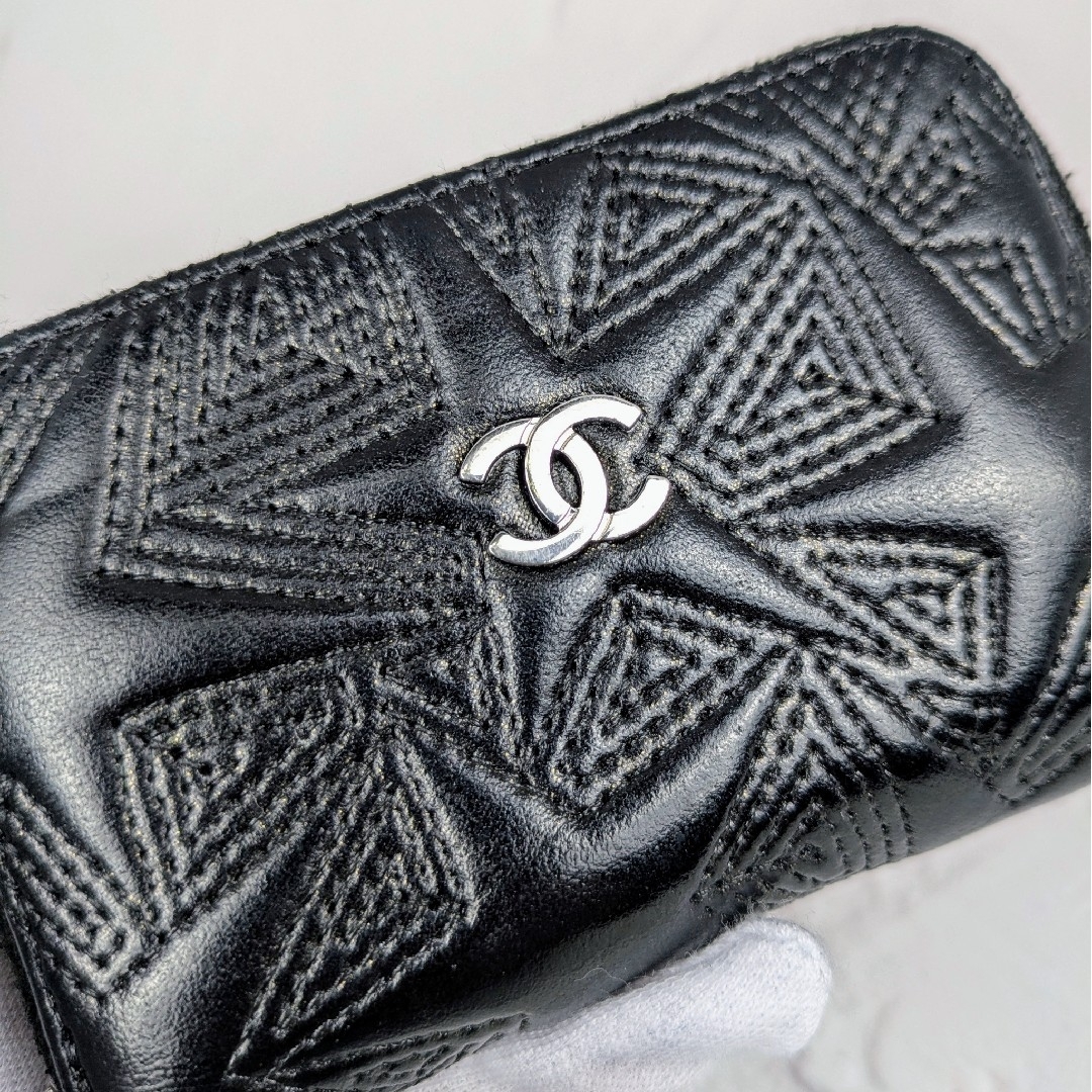 CHANEL シャネル スター エンボス ラウンド コインケース CHANEL シャネル スター エンボス ラウンド コインケース