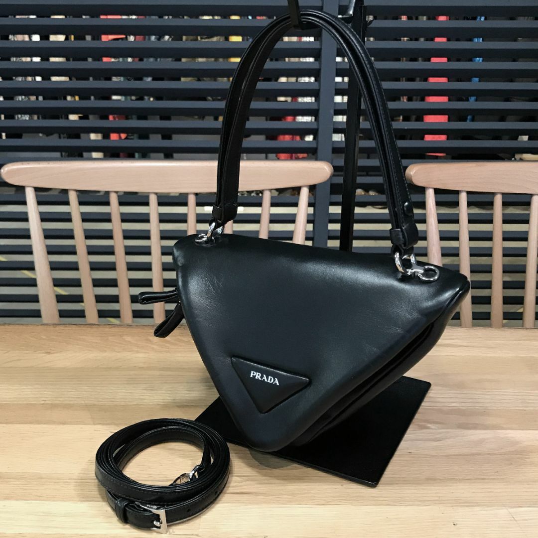 PRADA - 新品同様 プラダ トライアングル パデットナッパレザー 2WAYバッグ ブラック