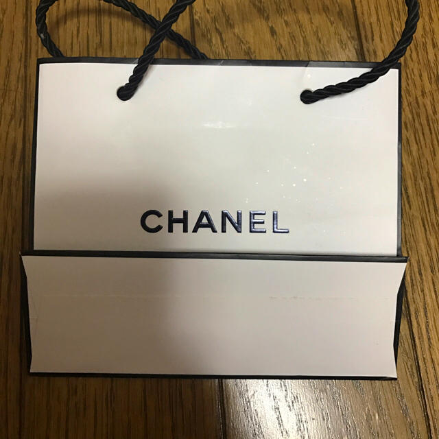 CHANEL(シャネル)のシャネル 空箱 リボン ショッパー レディースのバッグ(ショップ袋)の商品写真