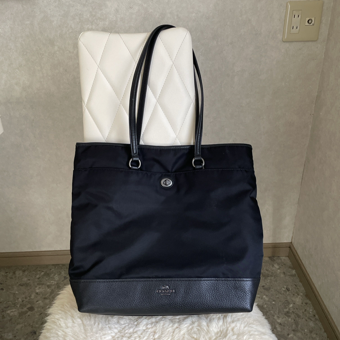 COACH - coach コーチ　ショルダーバッグ