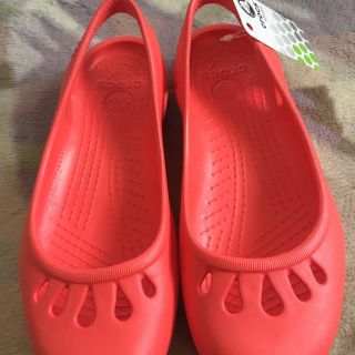 クロックス(crocs)のそらままさん専用ページ！クロックス マリンディ 新品 w6 pulse(サンダル)