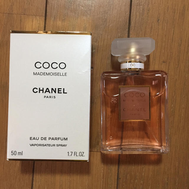 CHANEL(シャネル)のシャネル ココマドモアゼル オードパルファム 50ml  コスメ/美容の香水(香水(女性用))の商品写真