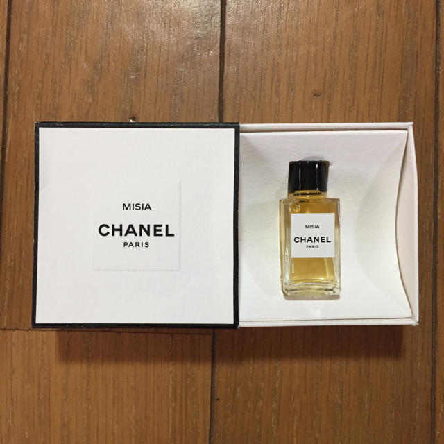 CHANEL(シャネル)のシャネル ココマドモアゼル オードパルファム 50ml  コスメ/美容の香水(香水(女性用))の商品写真