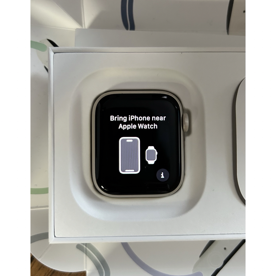 Apple Watch SE2 40mm スターライト/本体 Apple Watch SE2 40mm スターライト/本体