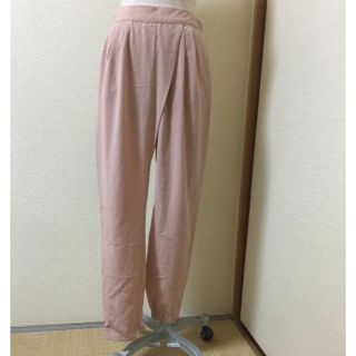 ベルシュカ(Bershka)のサーモンピンクジョガーパンツ(カジュアルパンツ)