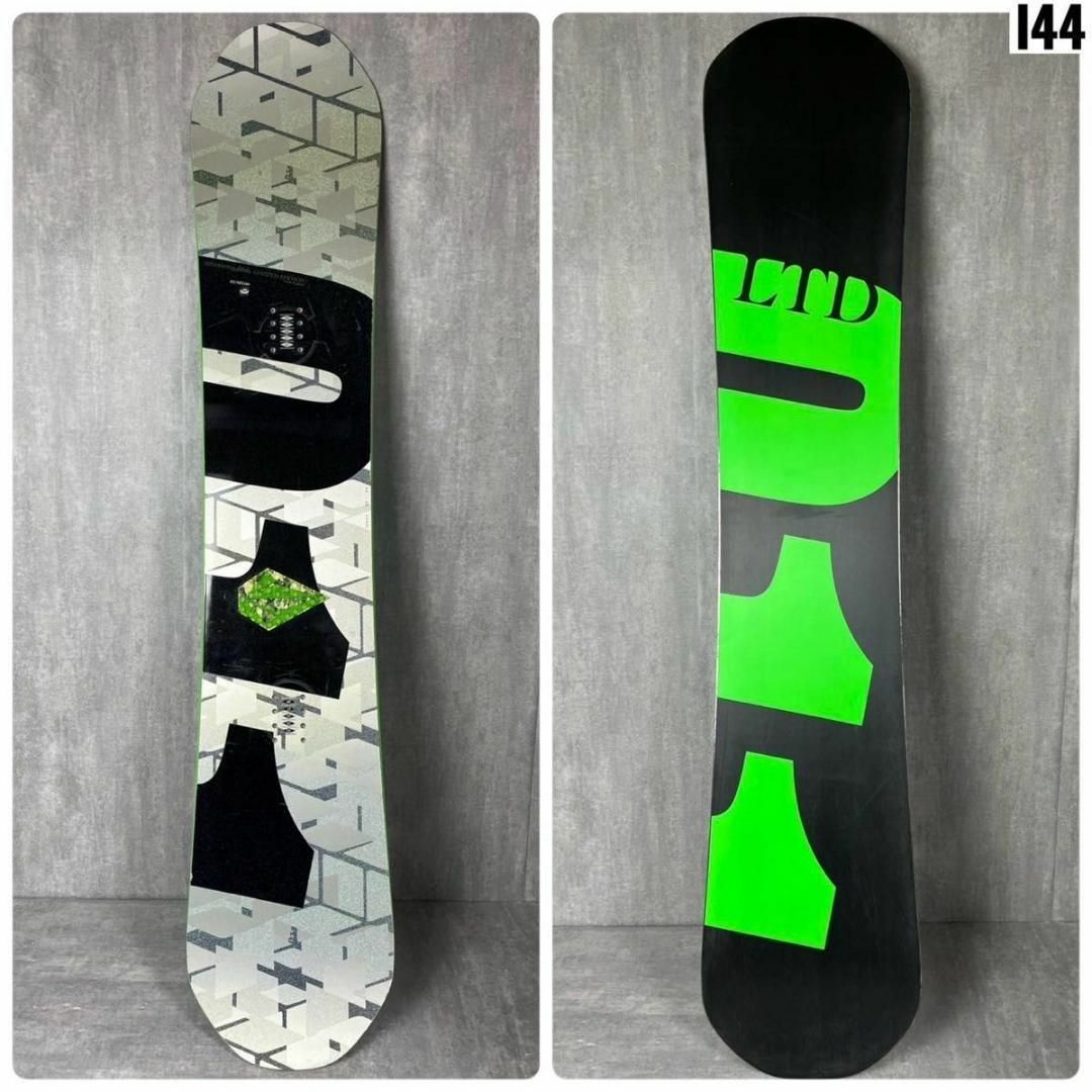 011ARTISTIC REMIX 149cm スノーボード3点セット 10周年の通販 by よっぴー|ラクマ 011ARTISTIC REMIX 149cm スノーボード3点セット 10周年の通販 by よっぴー|ラクマ