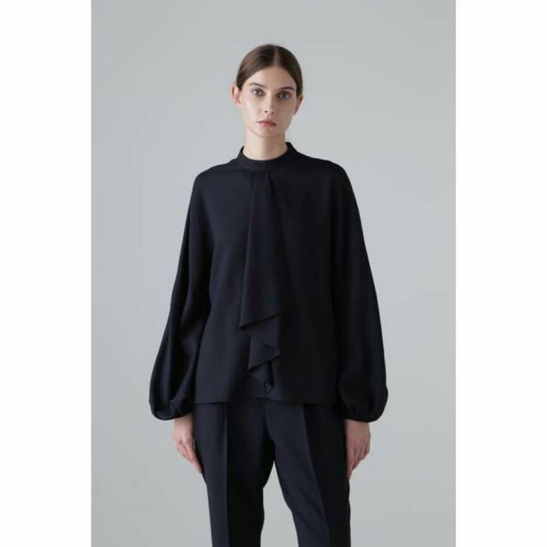 定価3.5万 ADORE ベーシックアムンゼンブラウス グレー 38 定価3.5万 ADORE ベーシックアムンゼンブラウス グレー 38