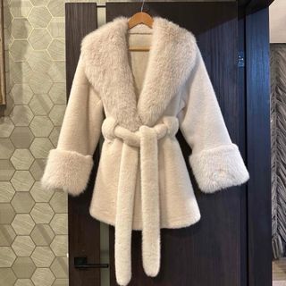 美品❤︎レディーキャット・ファー・コート　ladycat fur coat(毛皮/ファーコート)