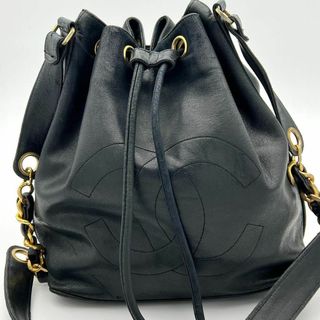 CHANEL - シャネル デカココマーク ラムスキン 巾着 チェーン CHANEL - シャネル デカココマーク ラムスキン 巾着 チェーン