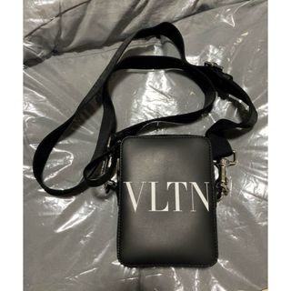 VALENTINO(ショルダーバッグ)のフリマアイテム一覧 VALENTINO(ショルダーバッグ)のフリマアイテム一覧