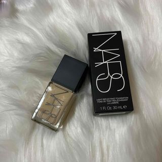 NARS - NARS ライトリフティングファンデーション未使用に近いの NARS - NARS ライトリフティングファンデーション未使用に近いの