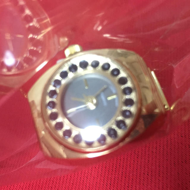 新品 未使用 リングウォッチ 指輪時計 レディースのアクセサリー(リング(指輪))の商品写真