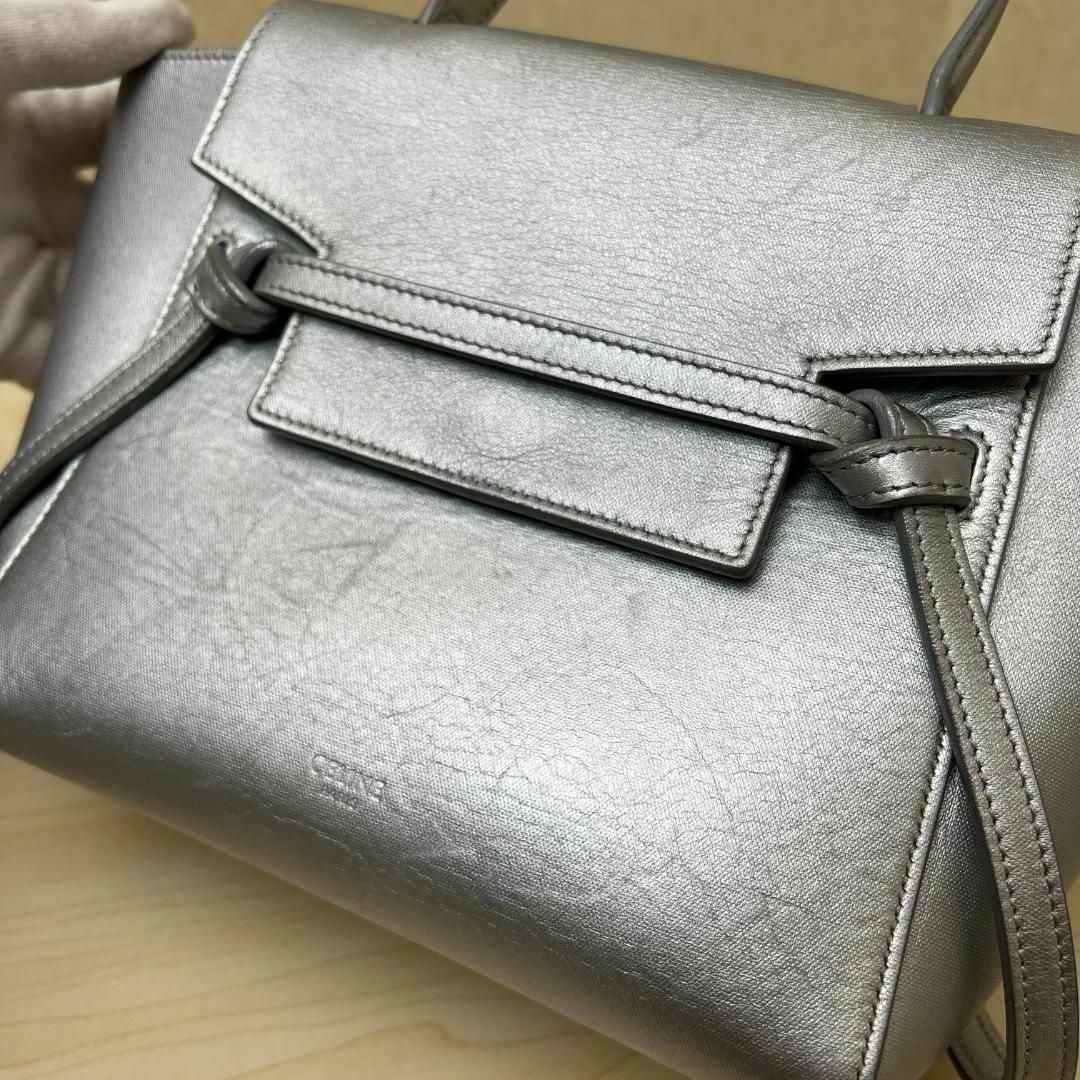 品良く着こなすため セリーヌ ハンドバッグ 2WAY シルバー ナノベルトバッグ バッグ