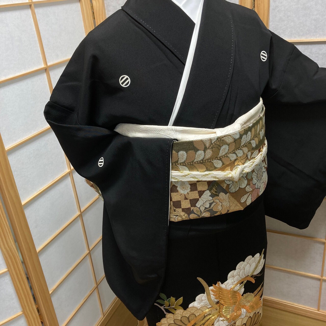 2889］黒留袖 美品 松鳳凰 駒刺繍 比翼付 五つ紋 二ッ引 正絹