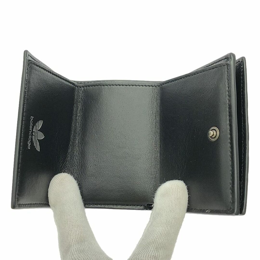 BALENCIAGA - 【美品】 BALENCIAGA / バレンシアガ | × adidas MINIWALLET 三つ折り財布 |  ブラック/ホワイト | メンズの通販 by KLDラクマ店｜バレンシアガならラクマ