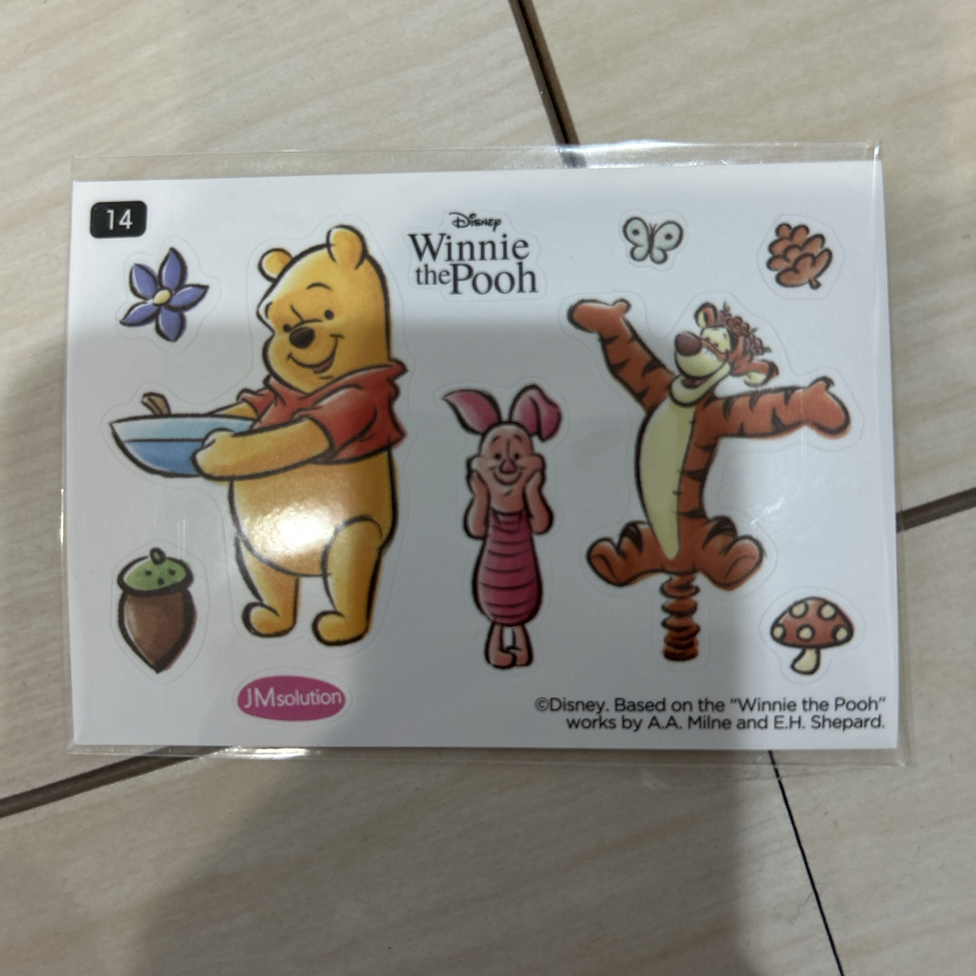 くまのプーさん(クマノプーサン)のくまのプーさん シール 【新品・未使用】 エンタメ/ホビーのおもちゃ/ぬいぐるみ(キャラクターグッズ)の商品写真