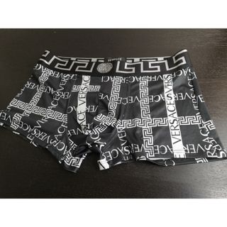 VERSACE - 匿名配送☆VERSACE(ヴェルサーチ) Barocco トランクス VERSACE - 匿名配送☆VERSACE(ヴェルサーチ) Barocco トランクス