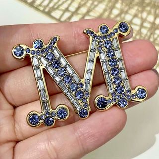 Max Mara(ブローチ/コサージュ)のフリマアイテム一覧 Max Mara(ブローチ/コサージュ)のフリマアイテム一覧