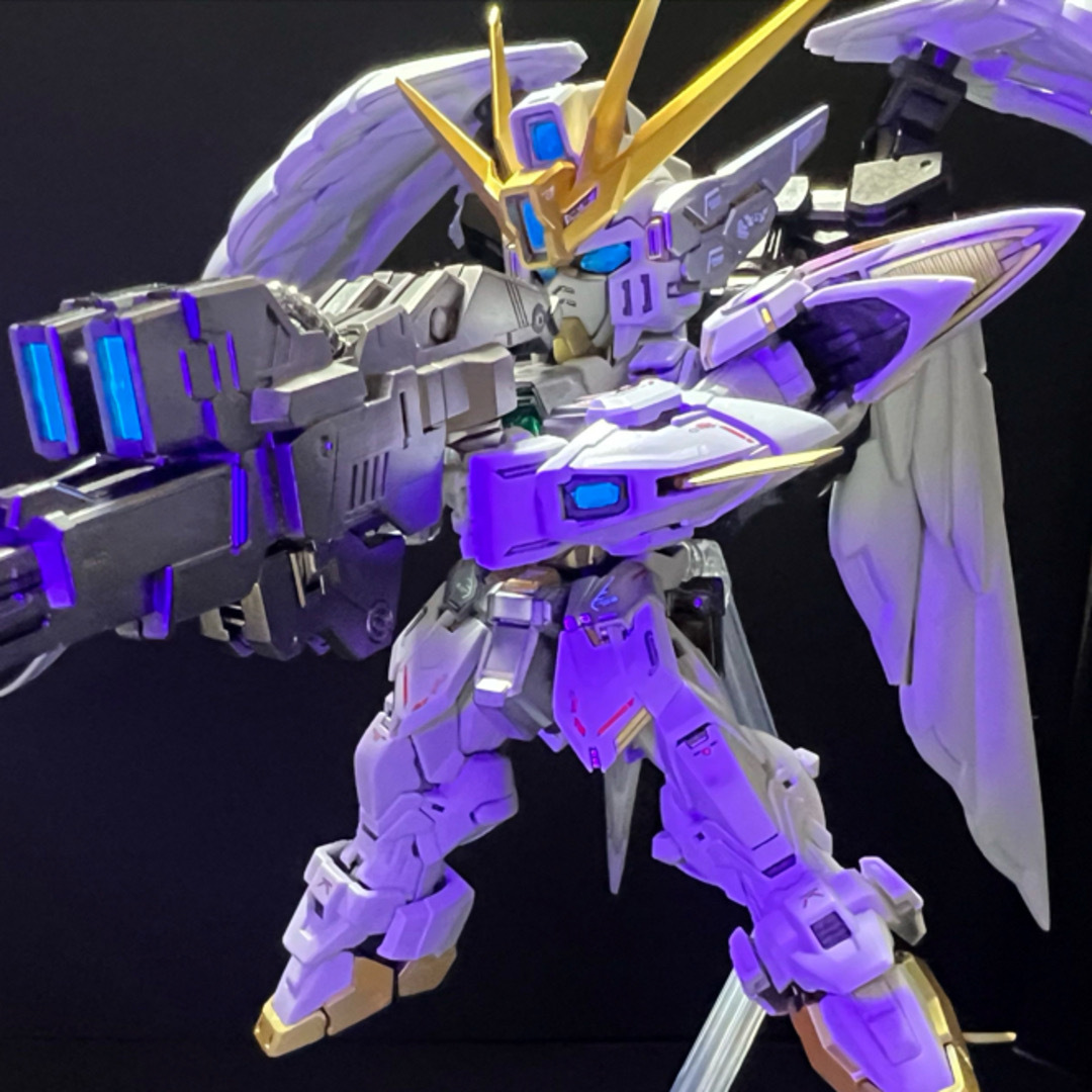MGSD ウイングガンダムゼロ 全塗装 スノーホワイトカラー MGSD ウイングガンダムゼロ 全塗装 スノーホワイトカラー