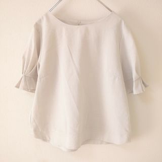 【index】インデックス　グレー系　Ｌ　ブラウス　半袖トップス　無地　シンプル　パフスリーブ(シャツ/ブラウス(長袖/七分))