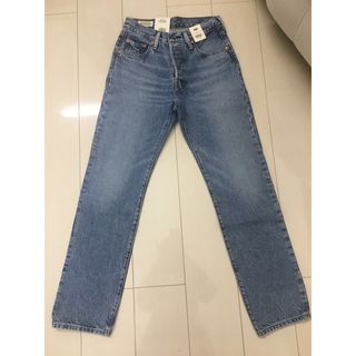 リーバイス(Levi's)のリーバイス☆ストレートジーンズ25インチ　新品未使用(デニム/ジーンズ)
