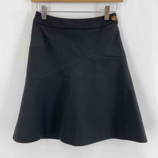Vivienne Westwood(スカート ・ レッド/赤色系)のフリマ Vivienne Westwood(スカート ・ レッド/赤色系)のフリマ