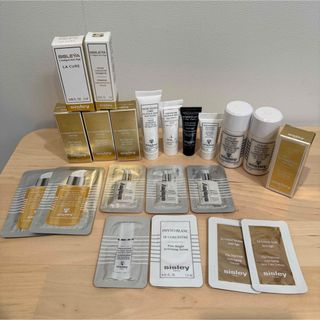 Sisley(サンプル/トライアルキット)のフリマアイテム一覧 Sisley(サンプル/トライアルキット)のフリマアイテム一覧