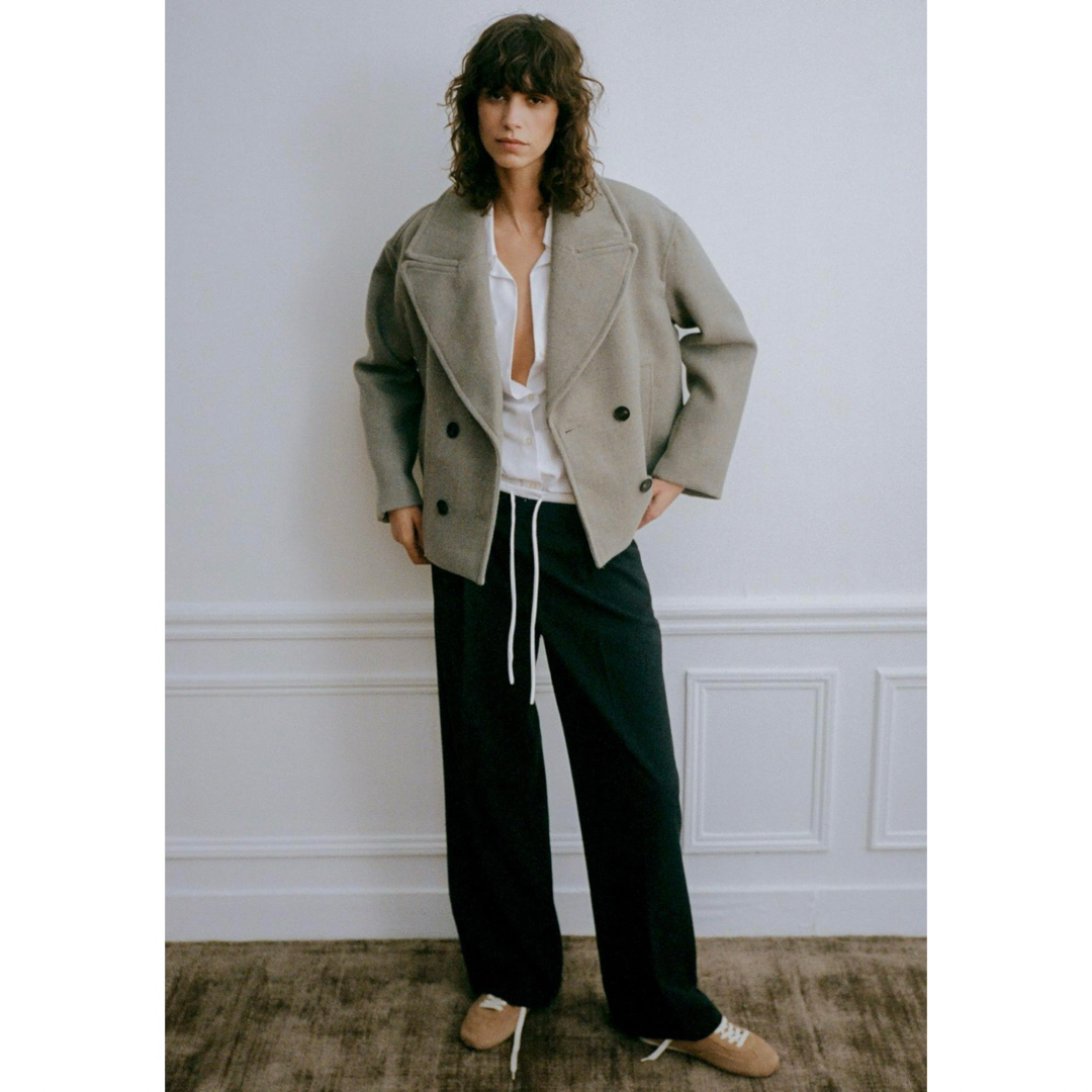 ZARA - ZARA ショート丈ダブルブレストコート ミンク Lサイズ ZARA - ZARA ショート丈ダブルブレストコート ミンク Lサイズ