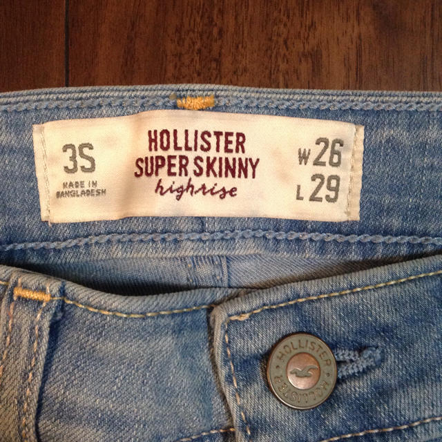 Hollister(ホリスター)のホリスター スーパースキニー レディースのパンツ(デニム/ジーンズ)の商品写真
