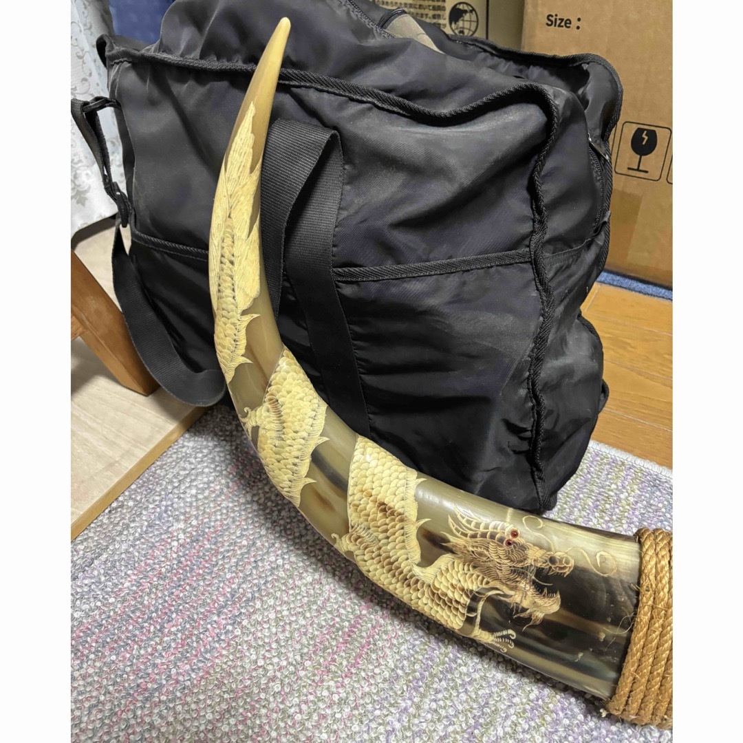 水牛の角 龍の彫刻 オシャレな彫り インテリア 置物 希少 レア 限定価格 強者