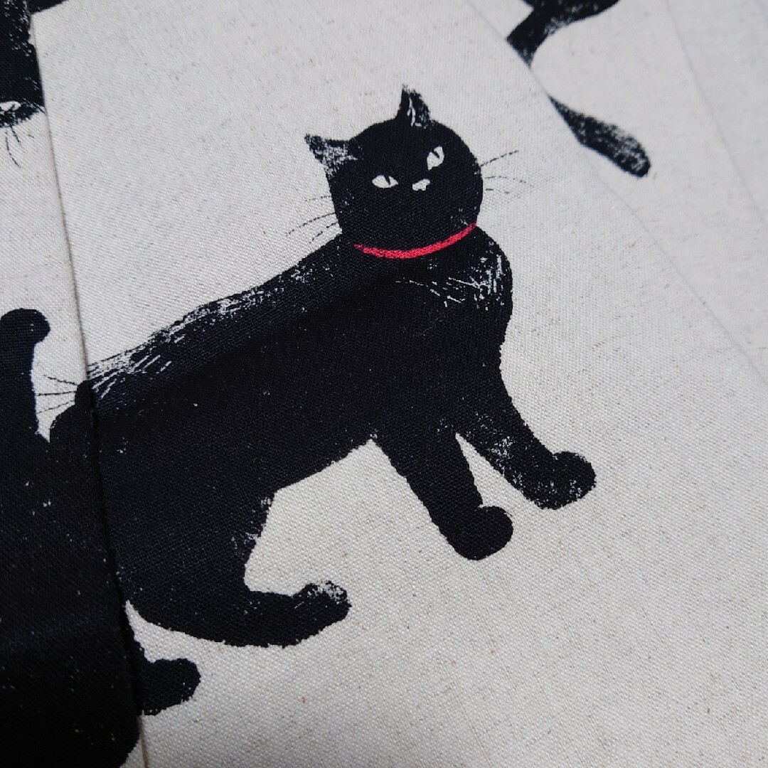 黒猫　名古屋帯　洗える　帯　猫　ネコ　仕立て上がり　可愛い　総柄　生成色　モダン レディースの水着/浴衣(帯)の商品写真