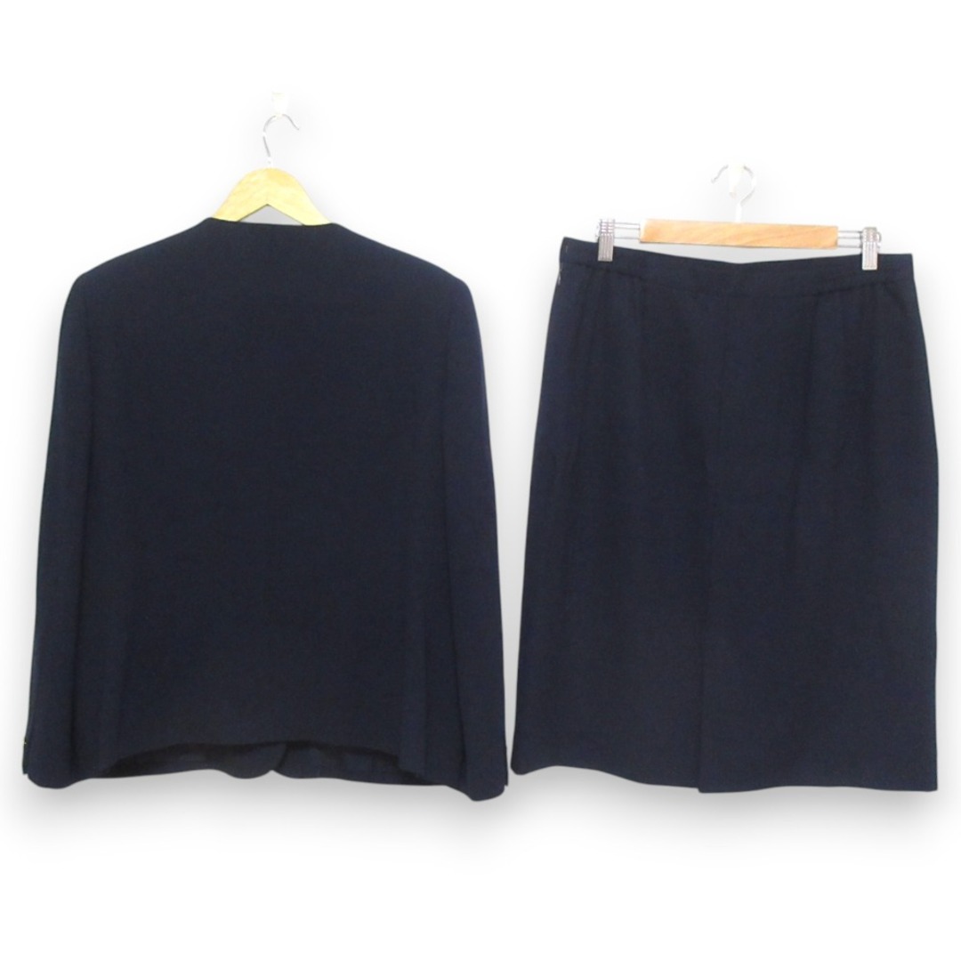 美品】バーバリー 金ボタン ノーカラージャケット&スカート 美品】バーバリー 金ボタン ノーカラージャケット&スカート