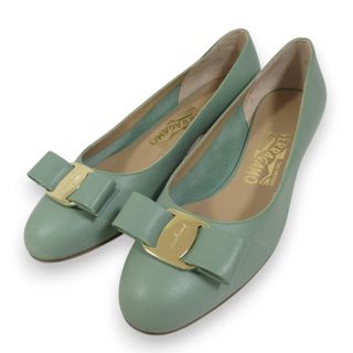 Salvatore Ferragamo(ハイヒール/パンプス ・ グリーン・カーキ Salvatore Ferragamo(ハイヒール/パンプス ・ グリーン・カーキ