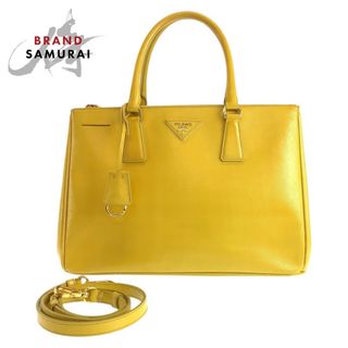 PRADA(バッグ ・ イエロー/黄色系)のフリマアイテム一覧 PRADA(バッグ ・ イエロー/黄色系)のフリマアイテム一覧