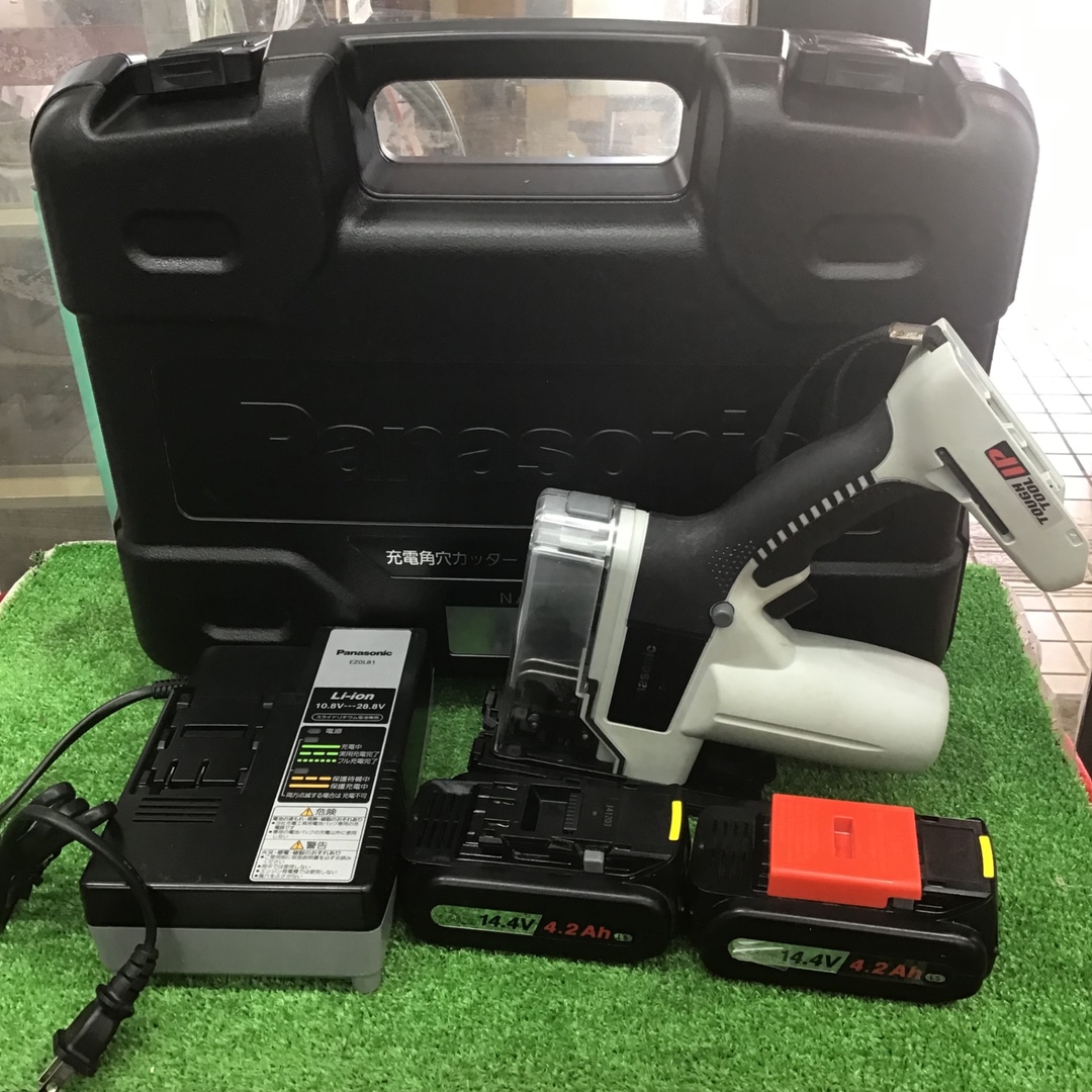 〇パナソニック(Panasonic) コードレス角穴カッター EZ4543LS2S 〇パナソニック(Panasonic) コードレス角穴カッター EZ4543LS2S