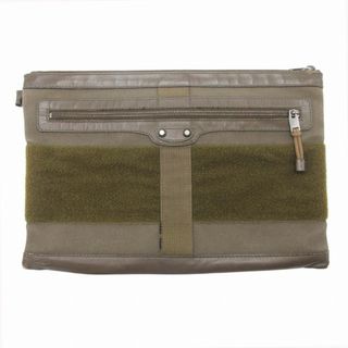 BALENCIAGA(バッグ ・ グリーン・カーキ/緑色系)のフリマ BALENCIAGA(バッグ ・ グリーン・カーキ/緑色系)のフリマ